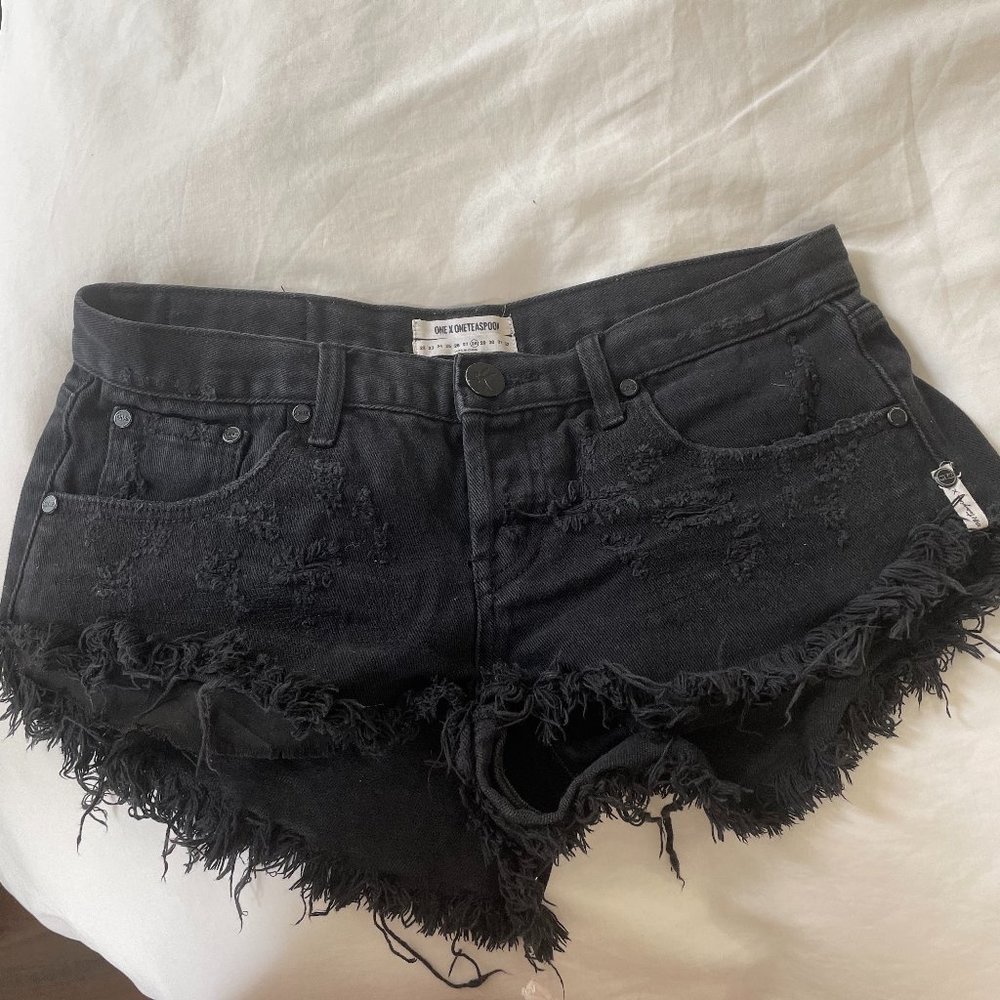 Black one x one teaspoon shorts Size 28